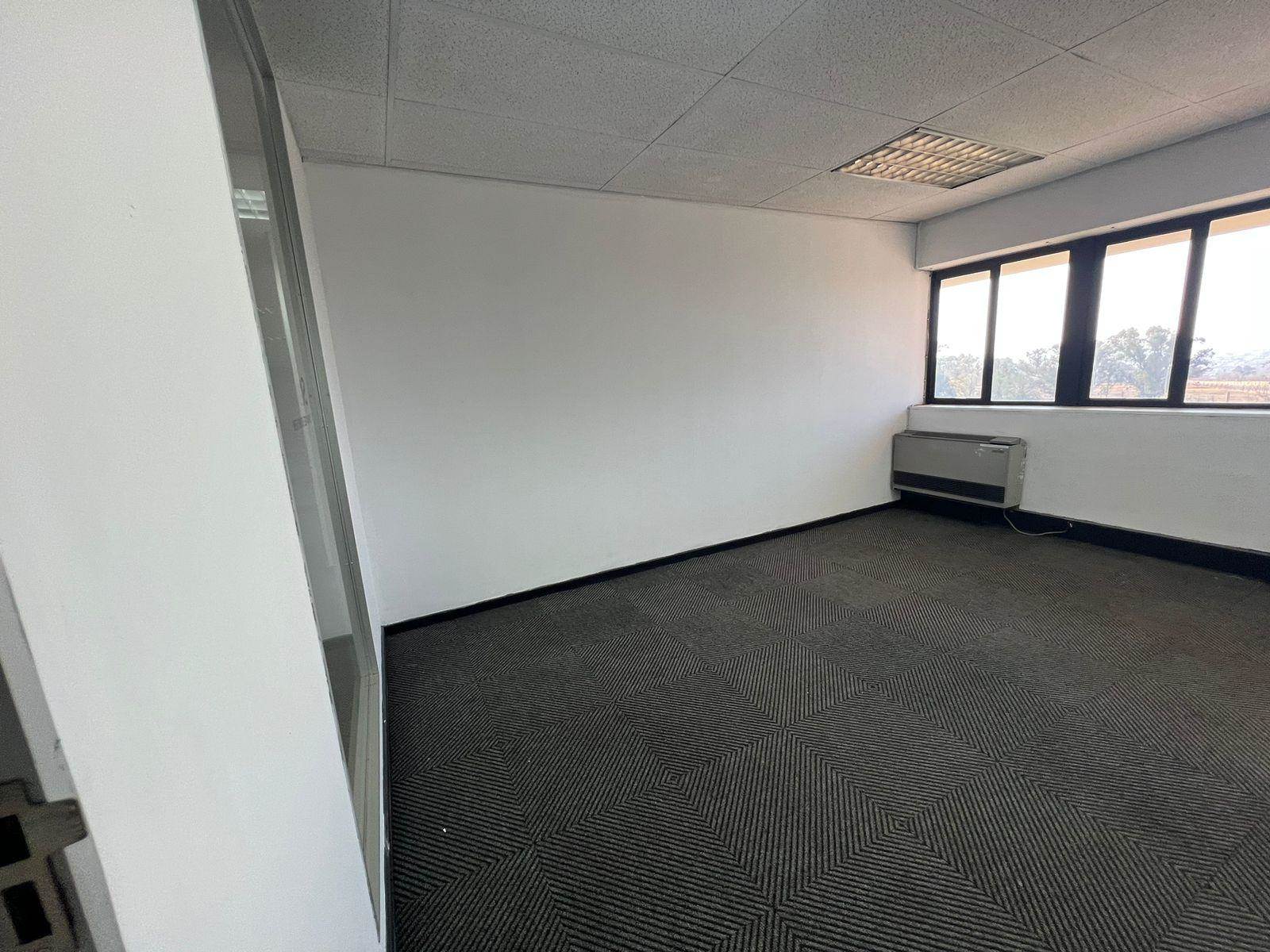 24  m² Commercial space in Rivonia photo number 8