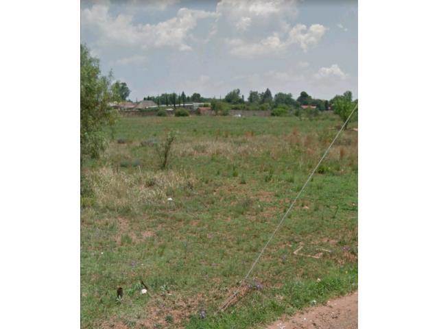 4047 m² Land available in Highbury photo number 2