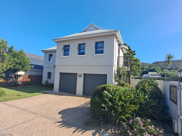 3 Bedroom Townhouse 3 Bedroom Townhouse