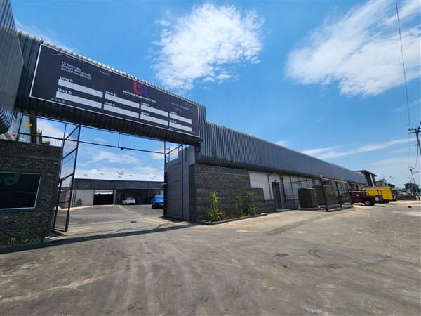 750  m² Industrial space