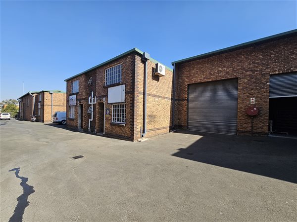 256  m² Industrial space