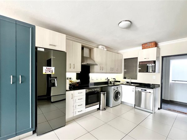2 Bed Apartment in Rivonia