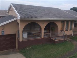 5 Bed House in Stanger Central