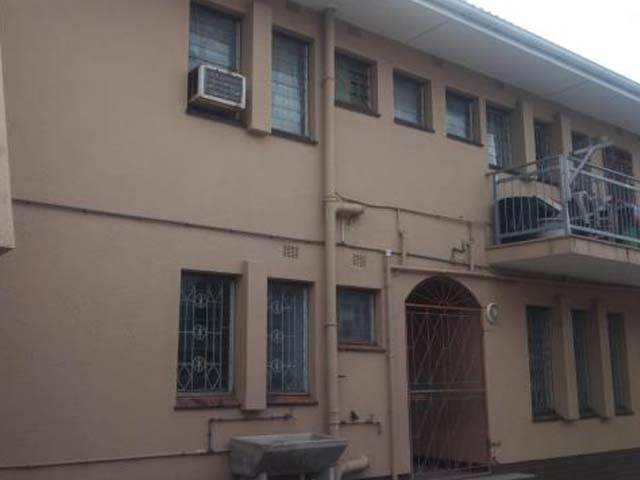 5 Bed House in Stanger Central photo number 14