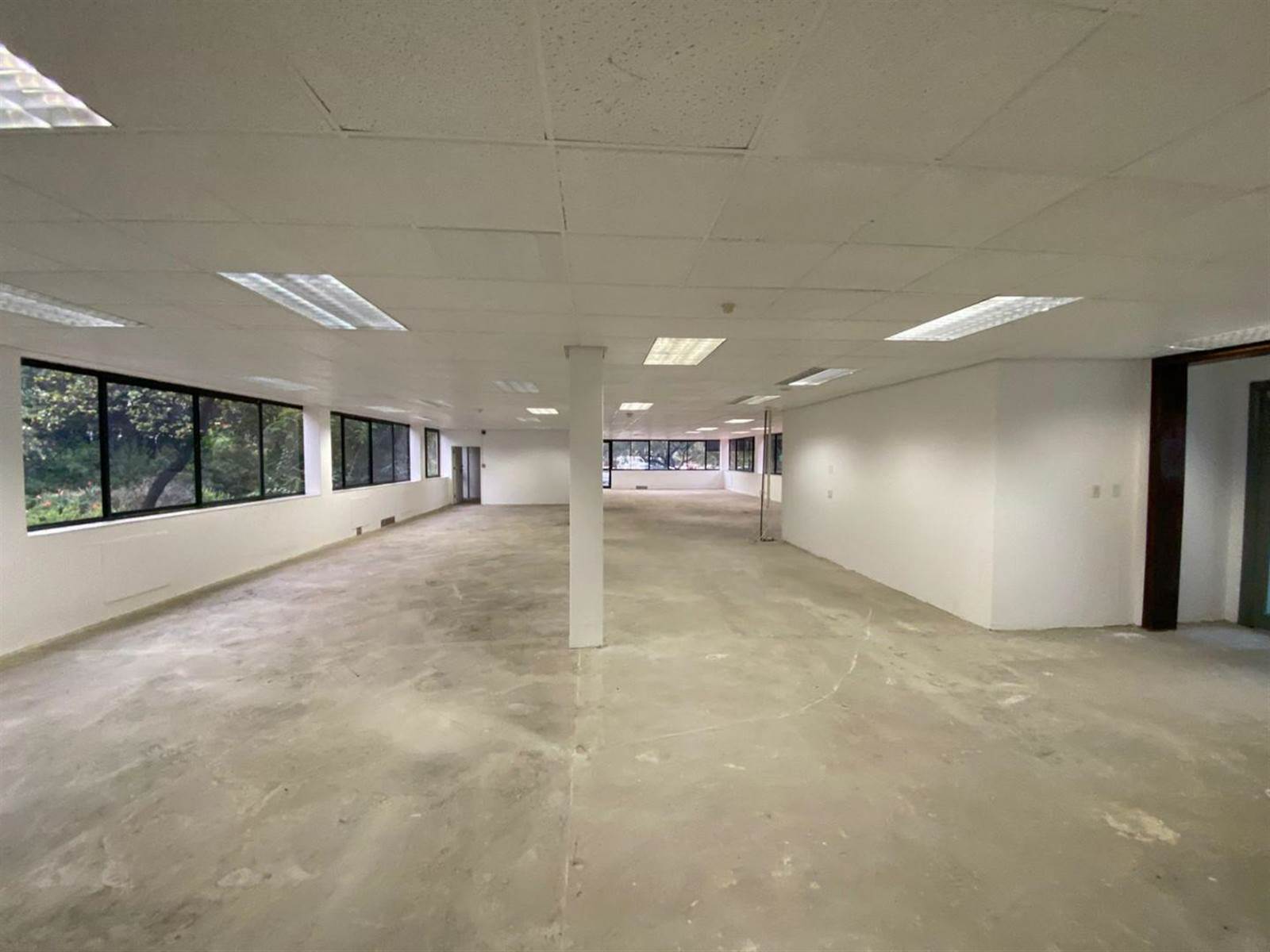 318  m² Commercial space in Woodmead photo number 7