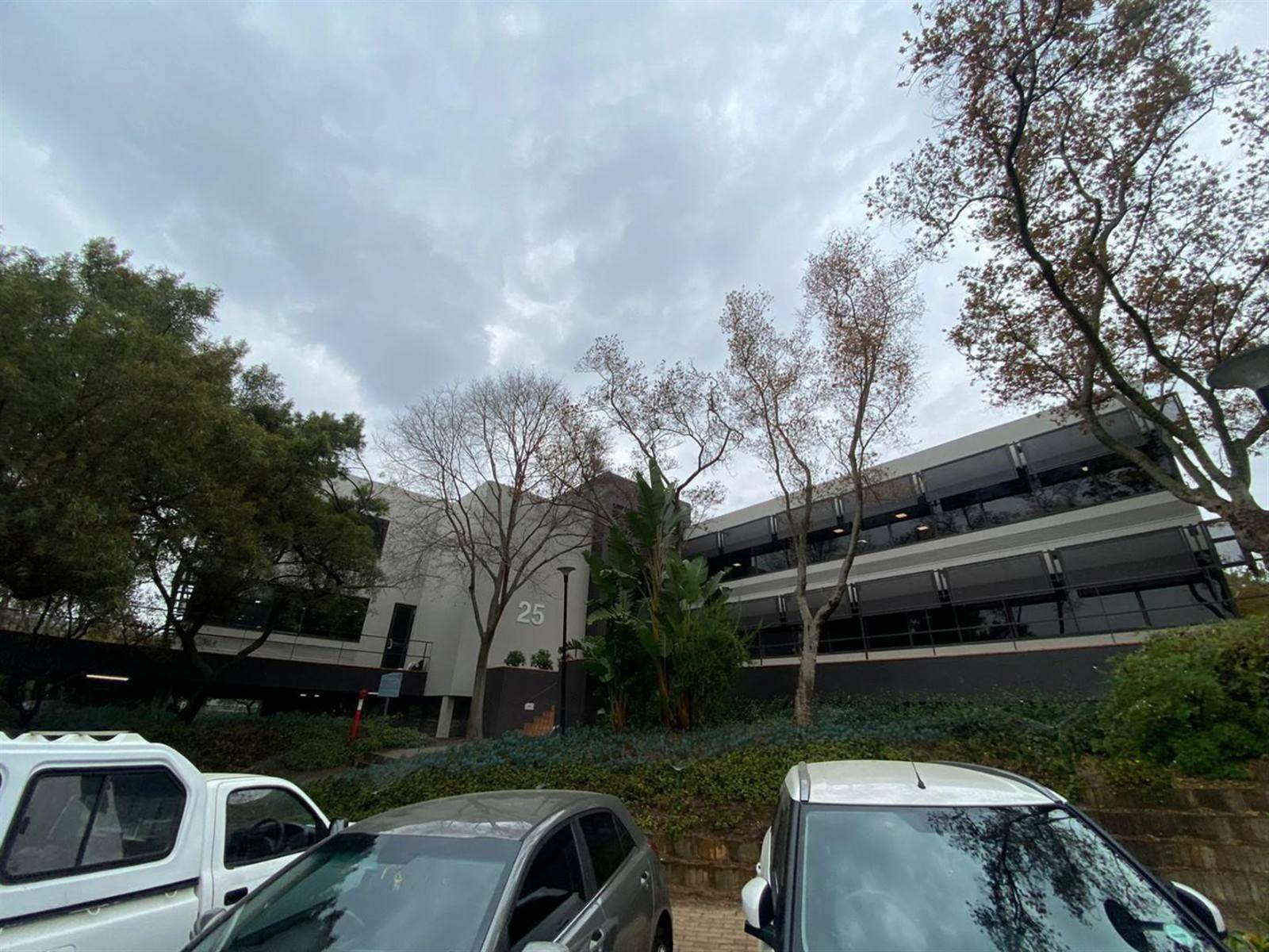 318  m² Commercial space in Woodmead photo number 15