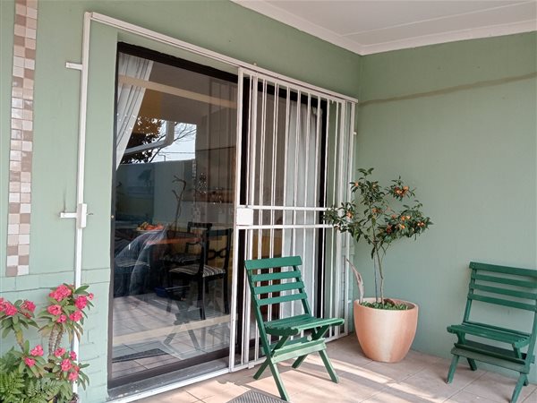 2 Bedroom Townhouse 2 Bedroom Townhouse