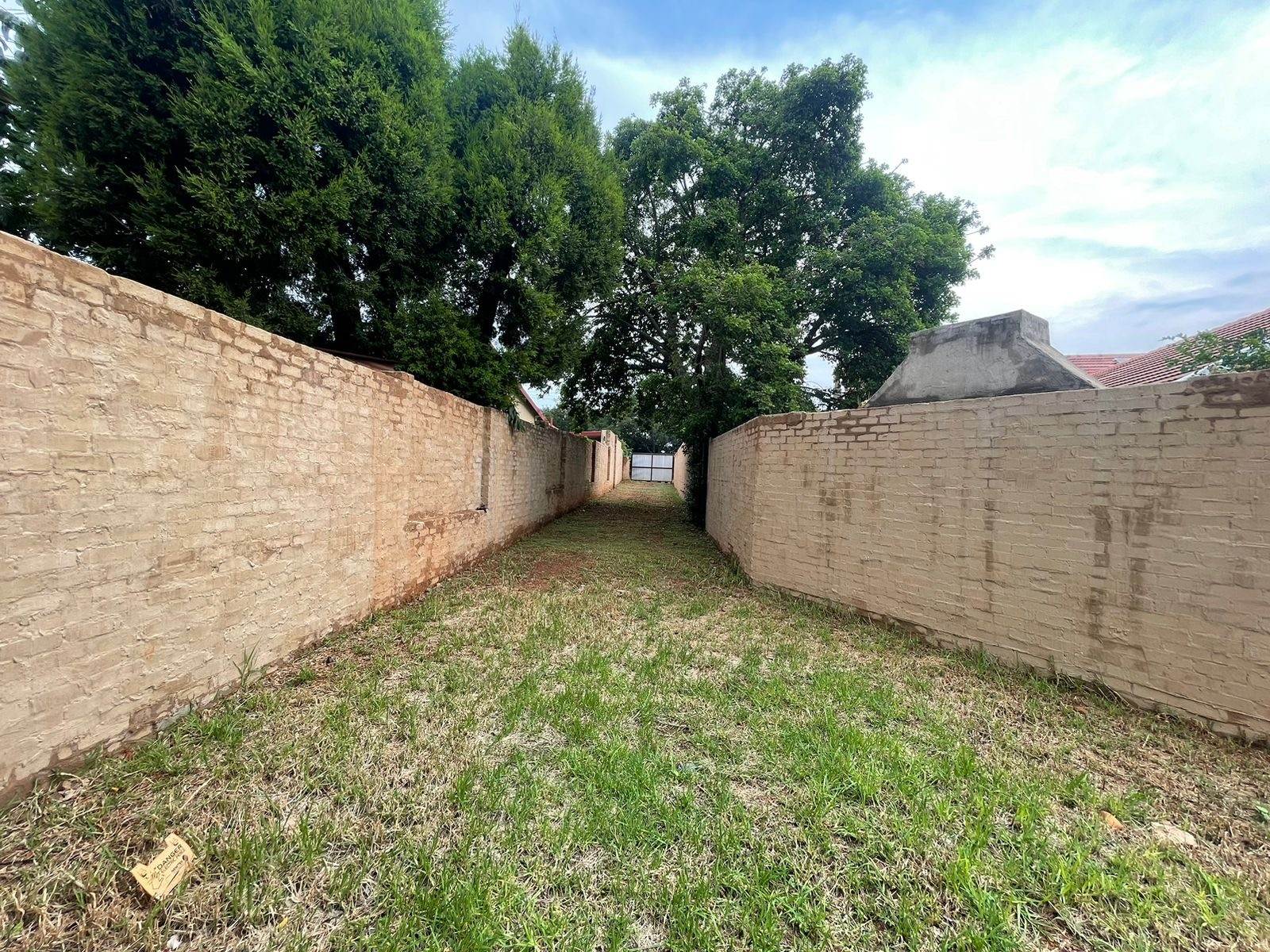 1100 m² Land available in Lynnwood photo number 15