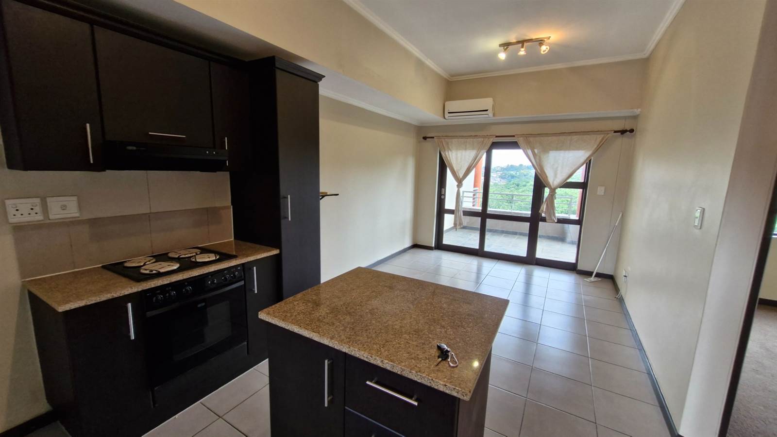 2 Bed Apartment in Westville photo number 7