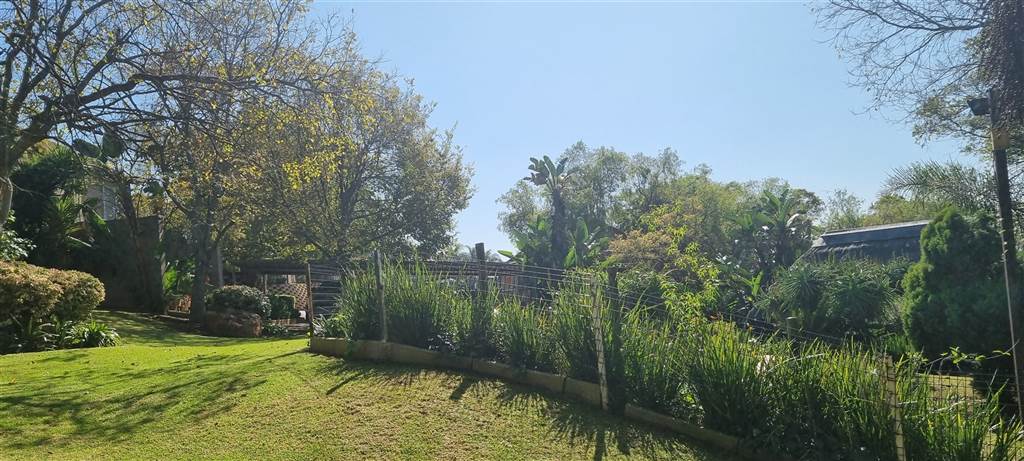 2 Bed Townhouse in Newlands photo number 5