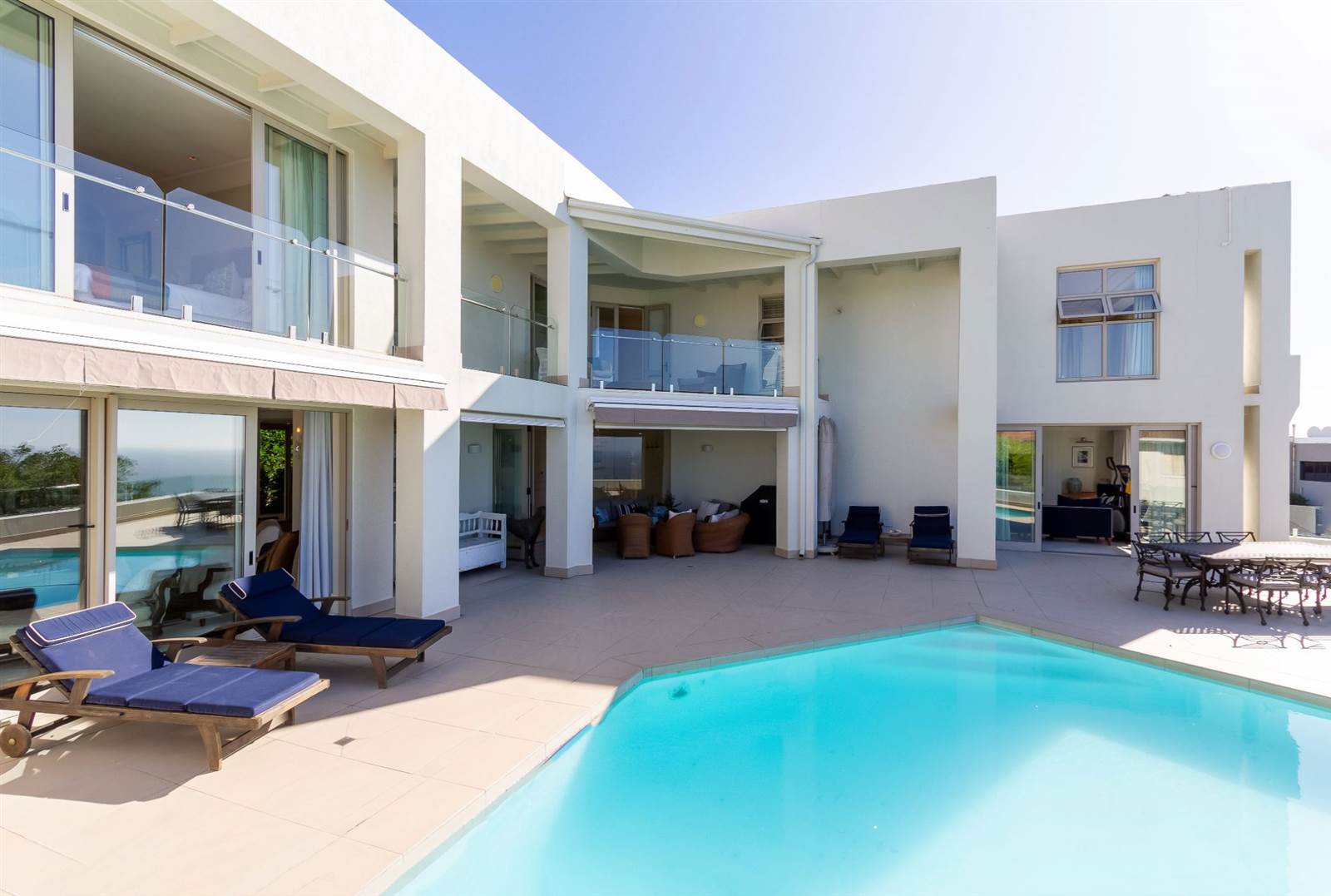 5 Bed House in Fresnaye photo number 3