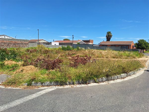 669 m² Land available in Eersterivier
