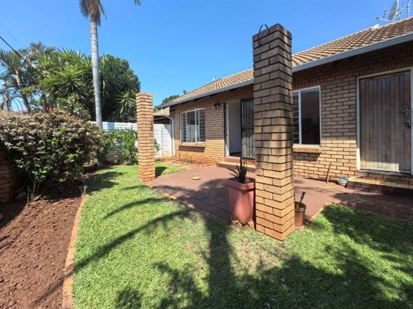 2 Bedroom Townhouse 2 Bedroom Townhouse