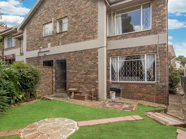 3 Bed Townhouse in Bergbron