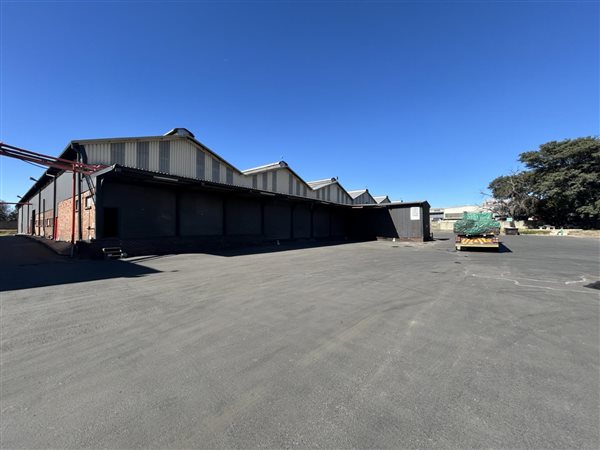 5 750 m² Industrial space 5 750 m² Industrial space