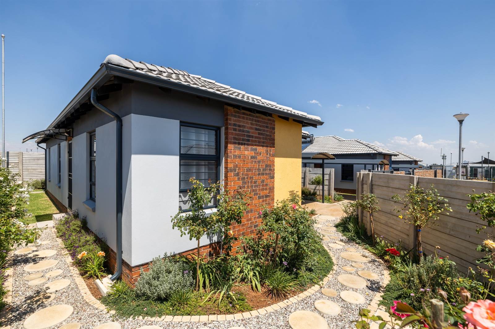 3 Bed House in Parktown photo number 2