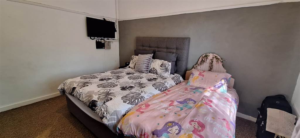 3 Bed House in Aliwal North photo number 16