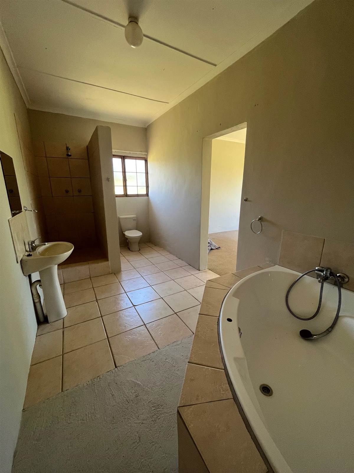 5 Bed House in Underberg photo number 15