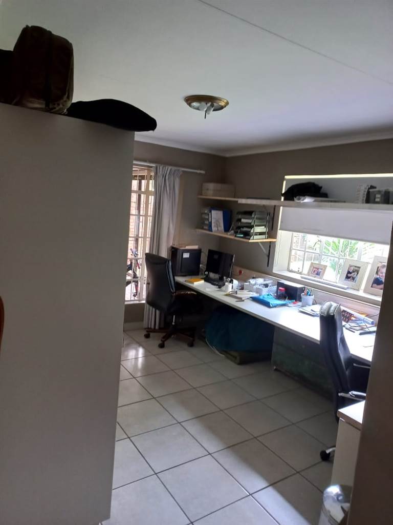 4 Bed House in Louis Trichardt photo number 10