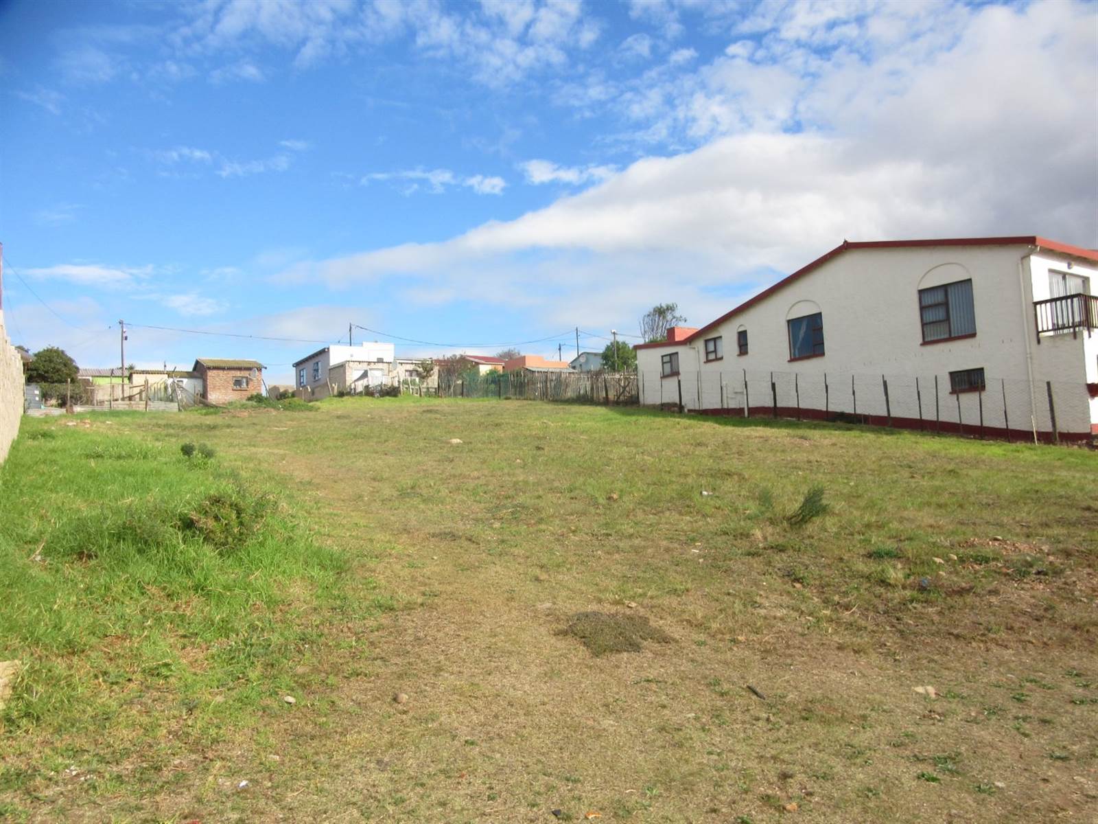 921 m² Land available in Fairview photo number 4