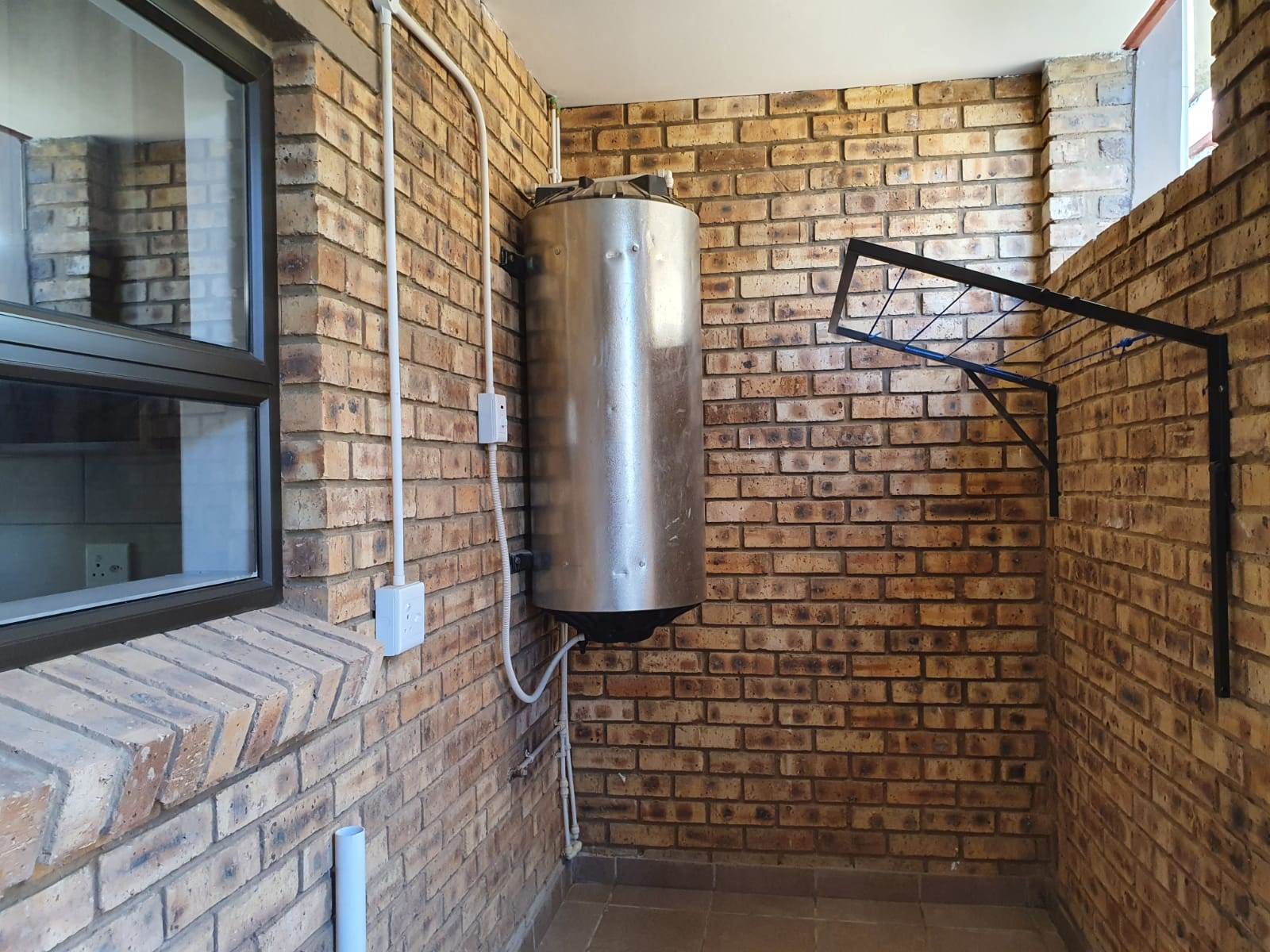 3 Bed Apartment in Raslouw photo number 2