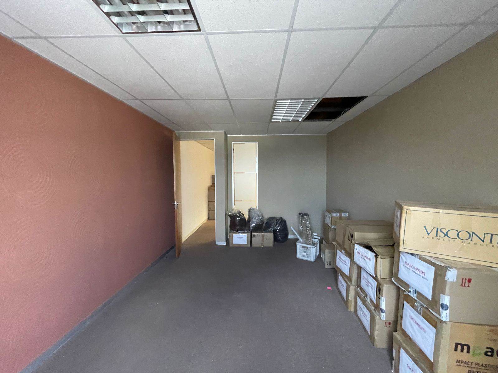 295  m² Commercial space in Craighall photo number 13