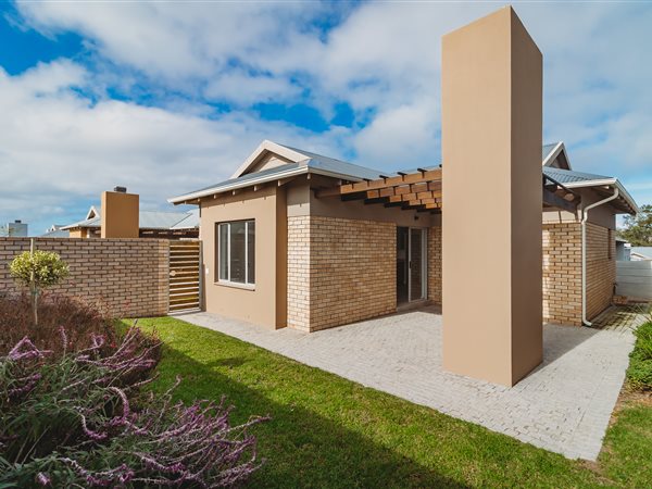 3 Bedroom House 3 Bedroom House
