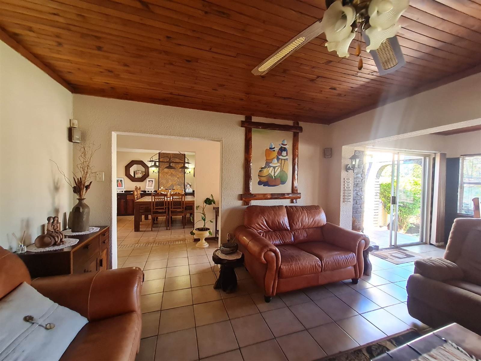 4 Bed House in Rensburg photo number 15