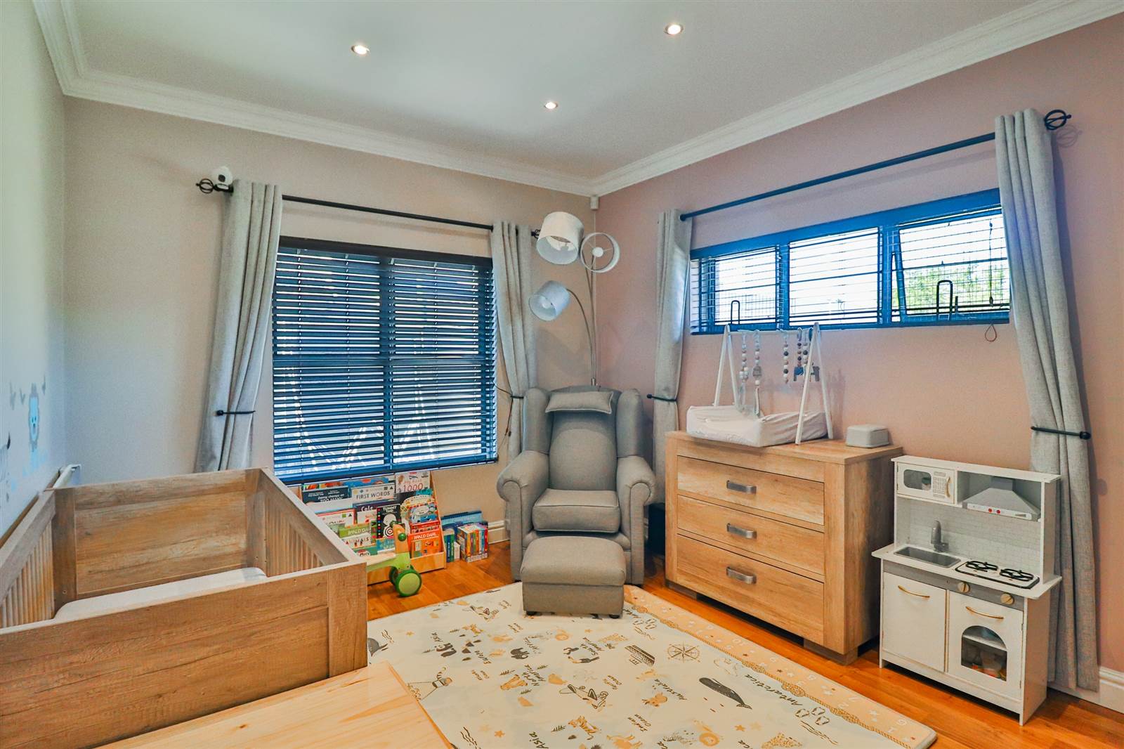 3 Bed House in Pinelands photo number 16