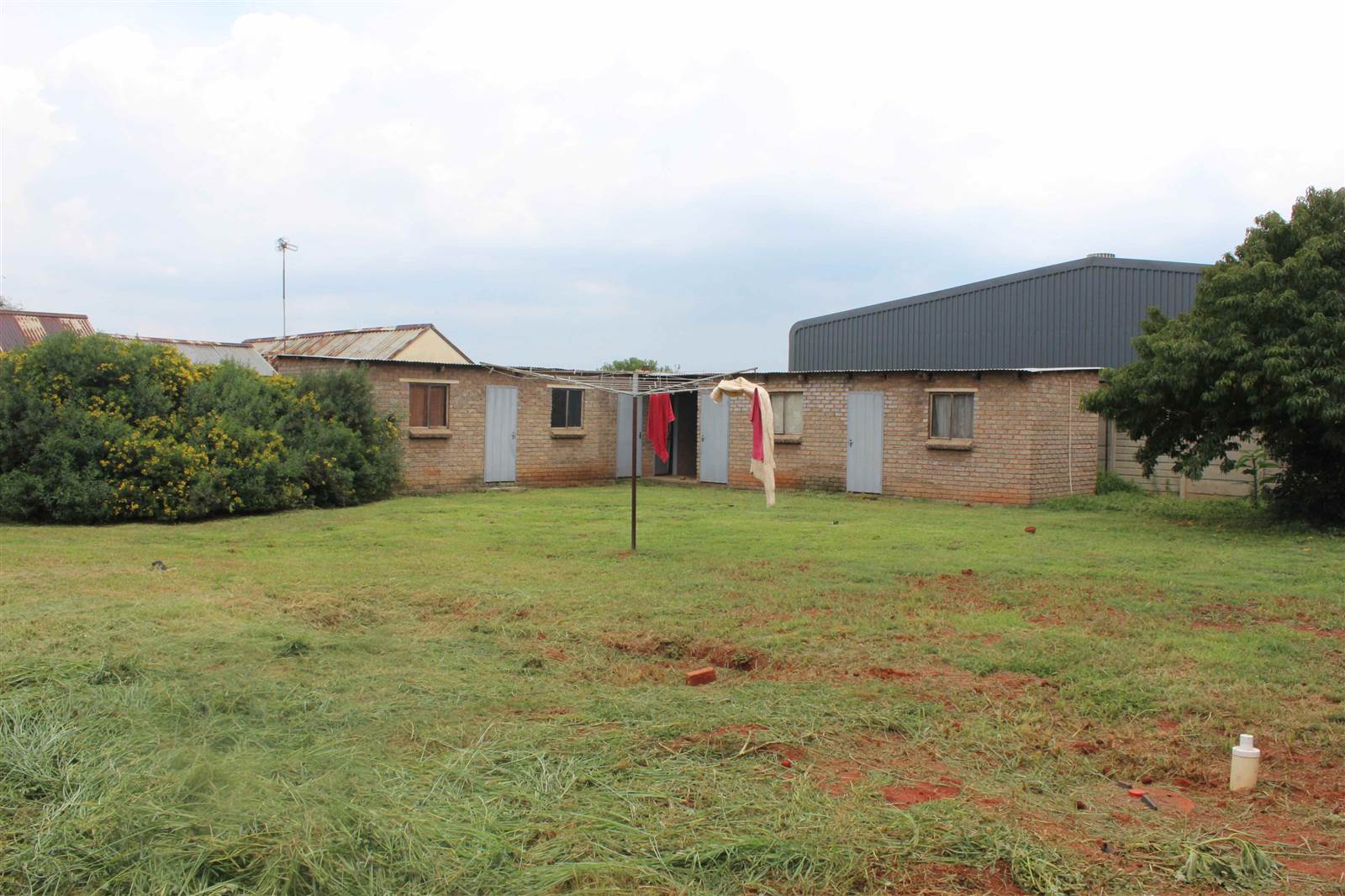 1.1 ha Smallholding in Zesfontein AH photo number 17