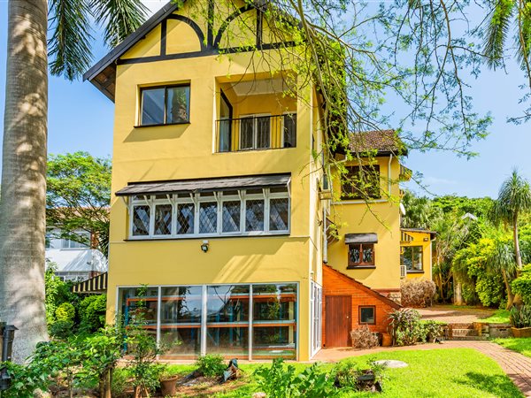 4 Bedroom House 4 Bedroom House