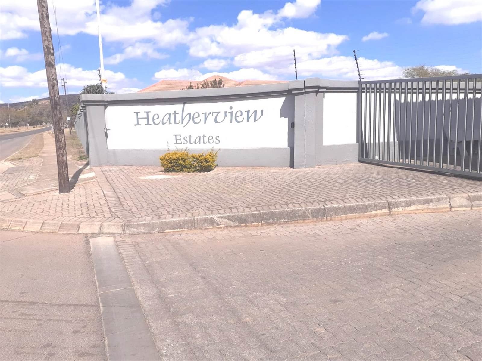 568 m² Land available in Heatherview photo number 1