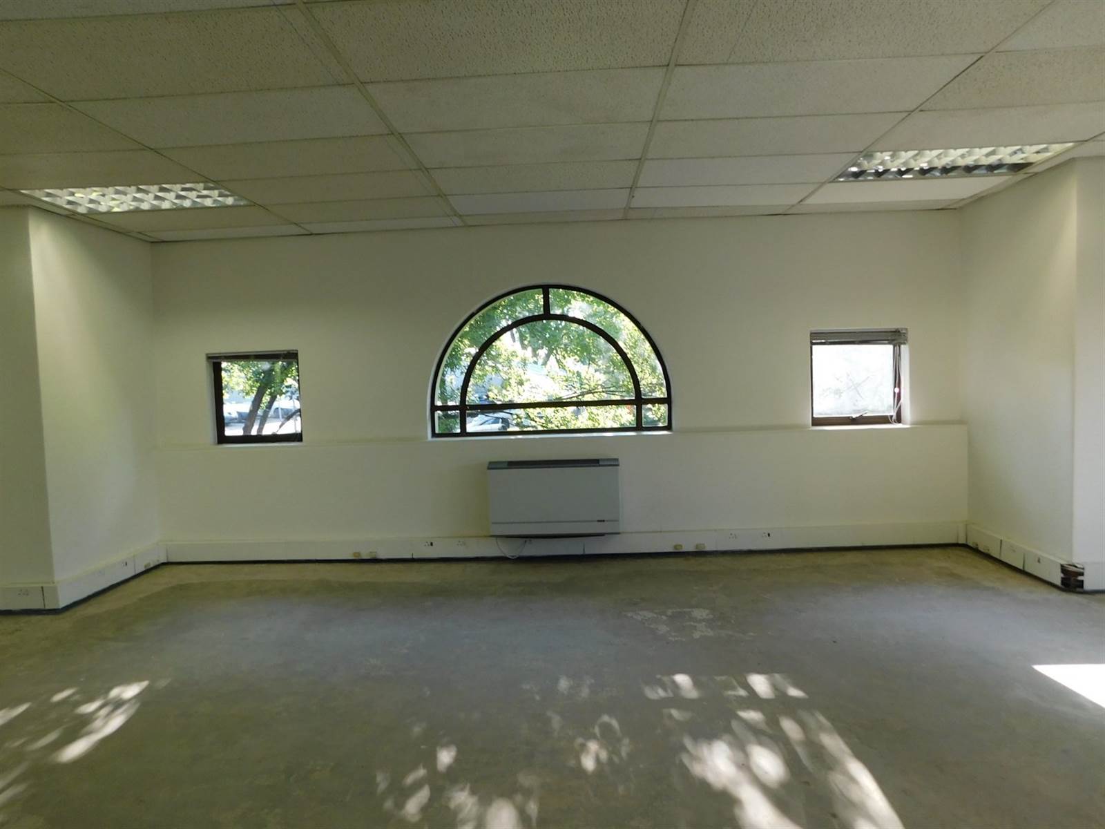 312  m² Office Space in Hyde Park photo number 14
