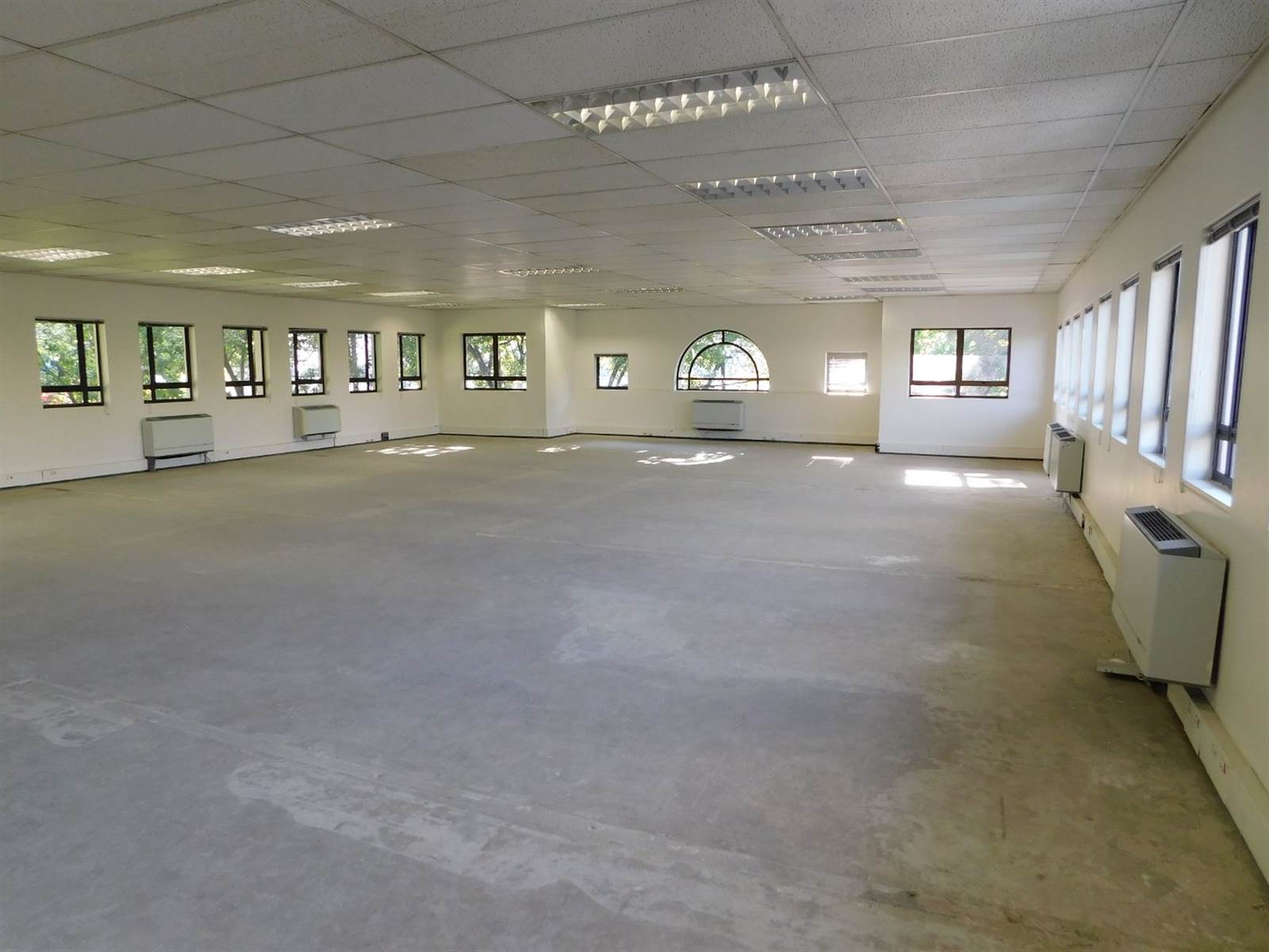 312  m² Office Space in Hyde Park photo number 7