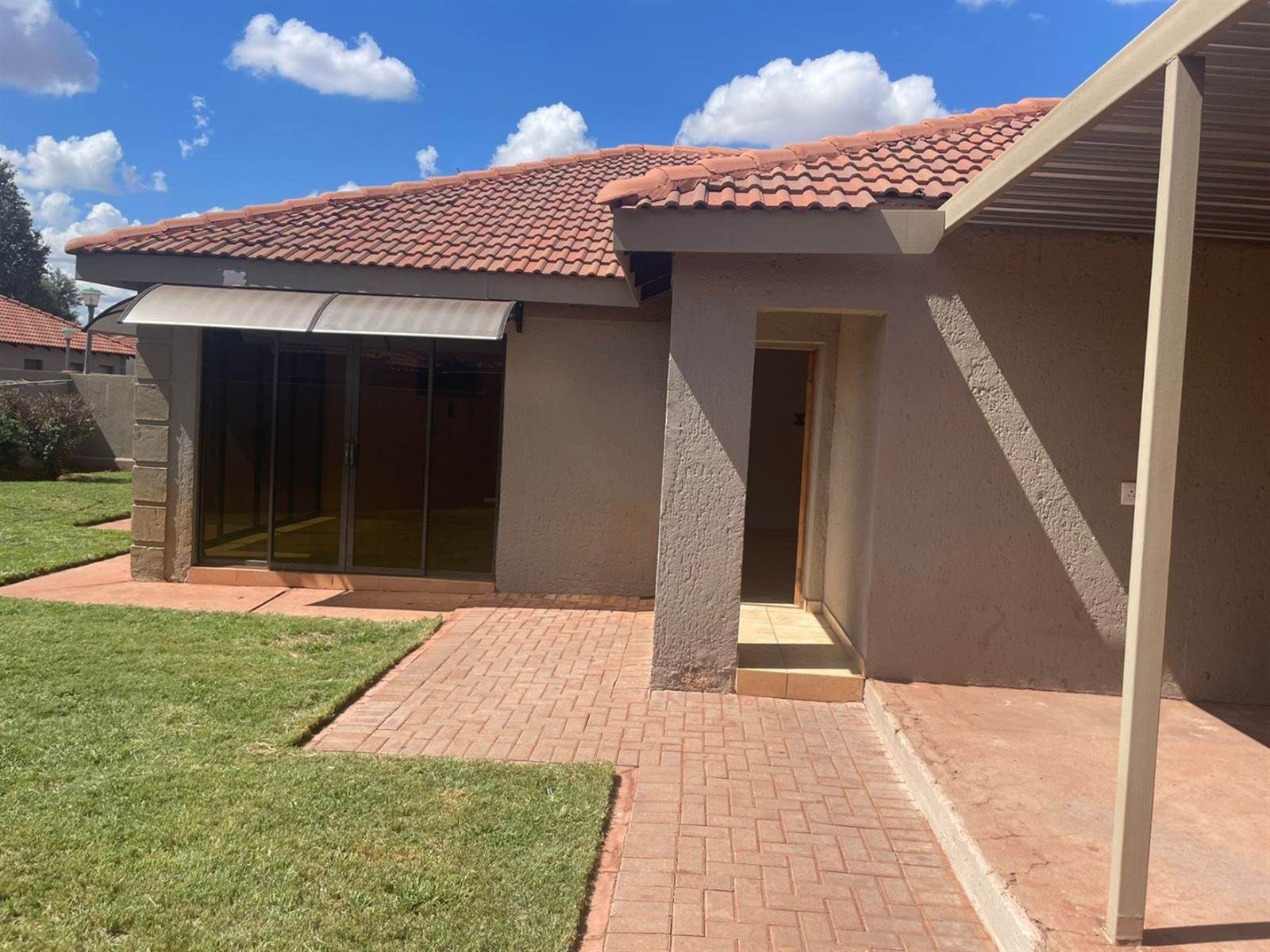 3 Bed Townhouse in Kathu photo number 1