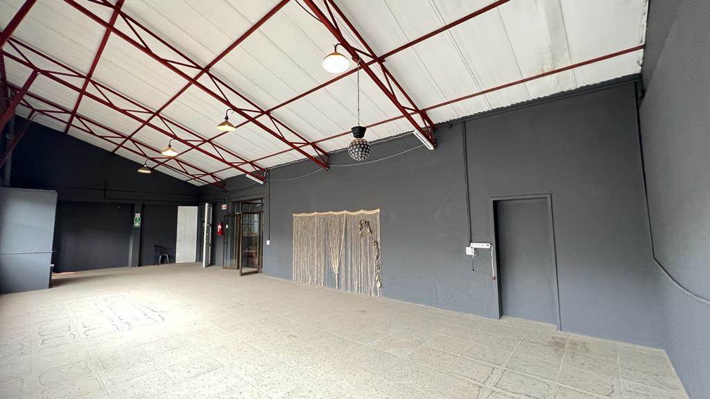 990  m² Industrial space in Springfield photo number 11