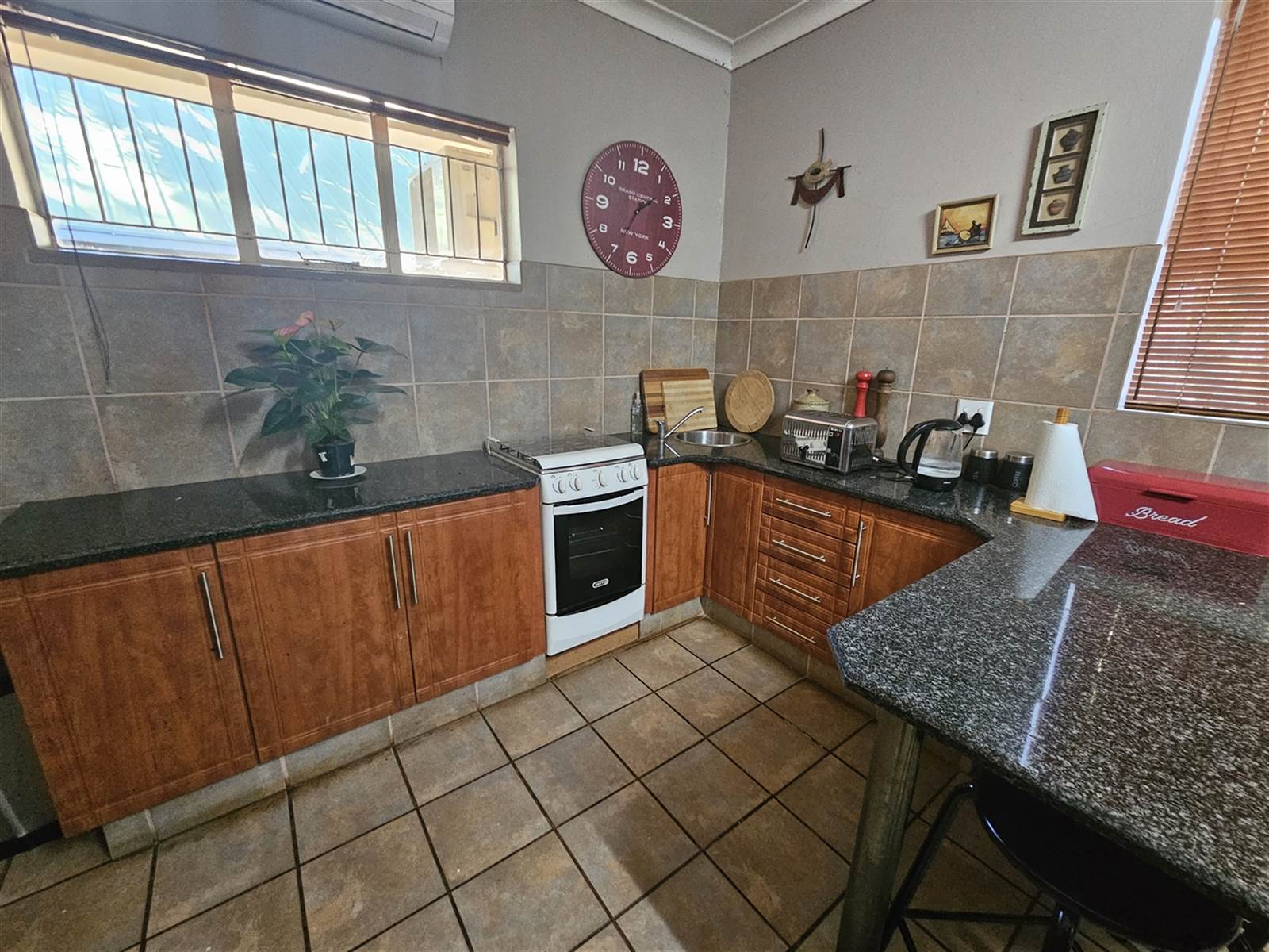 4 Bed House in Louis Trichardt photo number 14