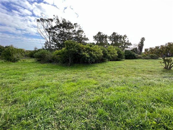 865 m² Land