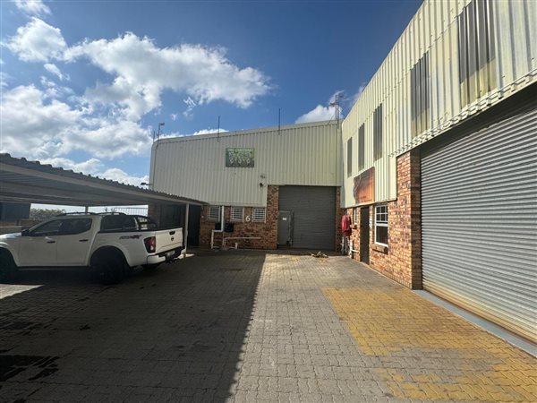 380  m² Industrial space