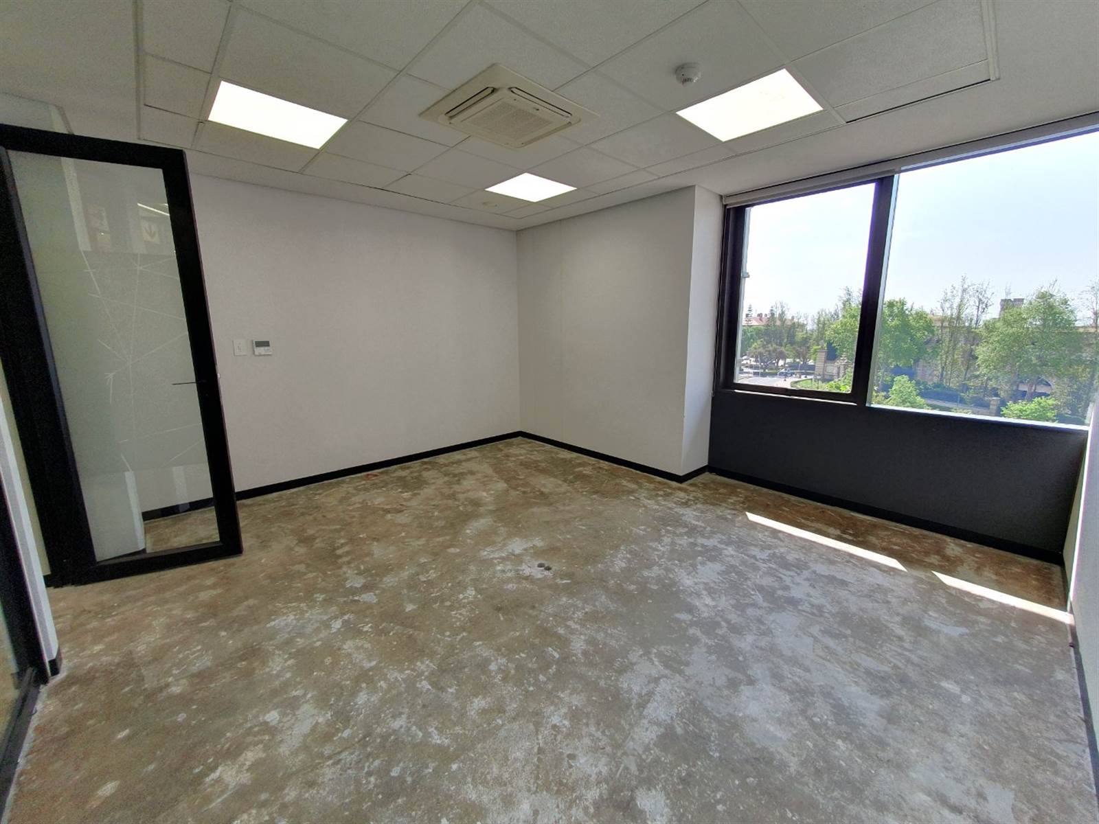 474  m² Office Space in Fourways photo number 11
