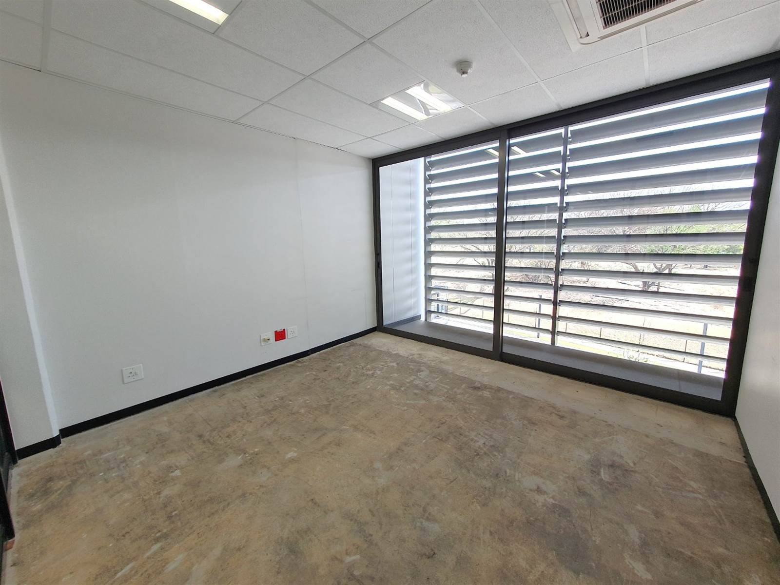 474  m² Office Space in Fourways photo number 16