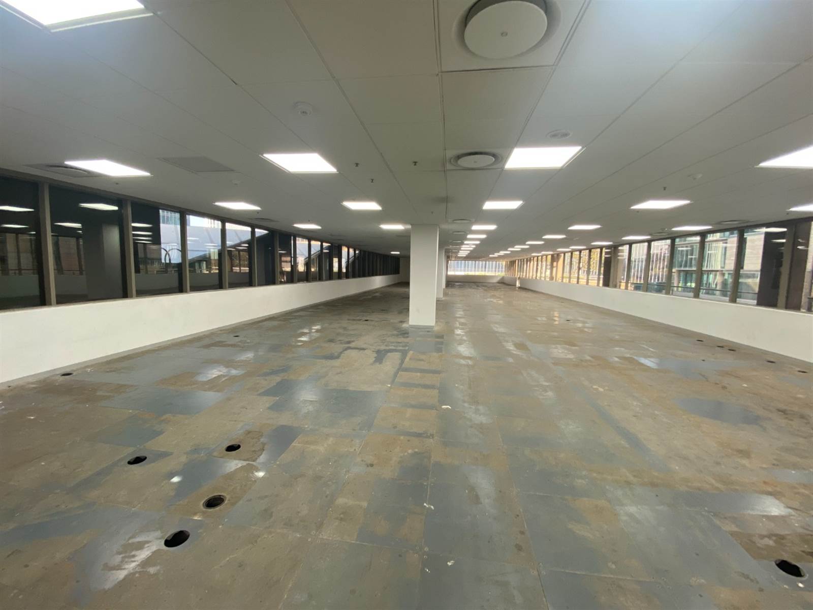 552  m² Commercial space in Sandhurst photo number 4