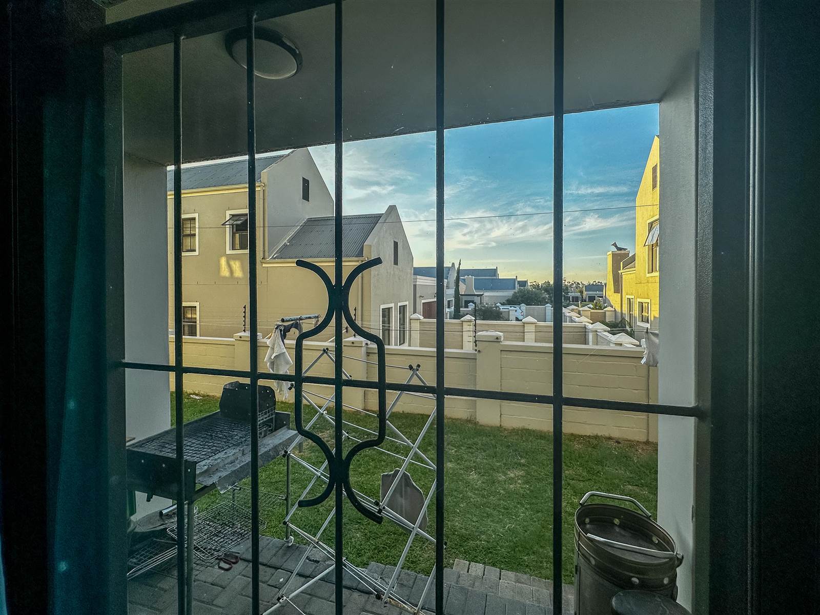 2 Bed Apartment in Gordons Bay Central photo number 7