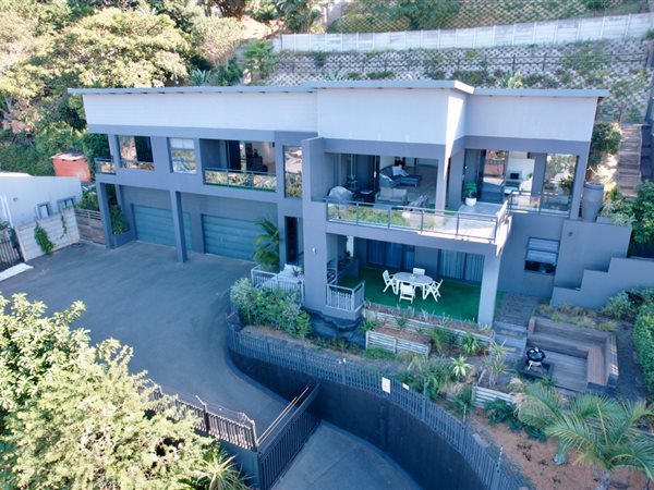 5 Bedroom House 5 Bedroom House