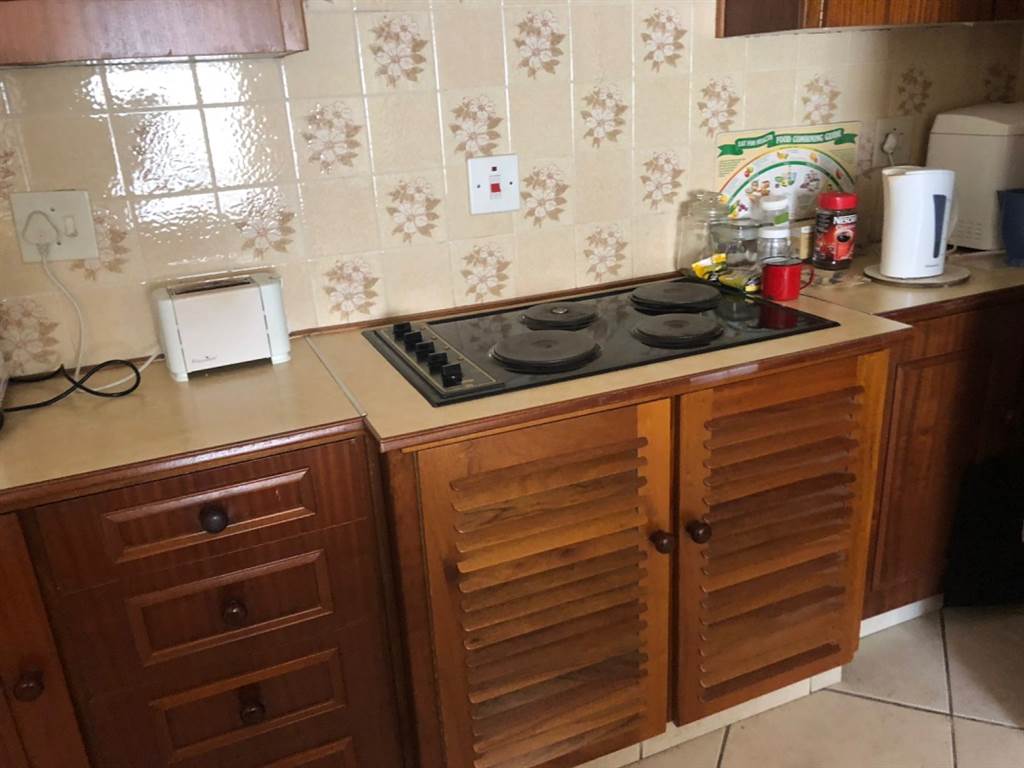 3 Bed Townhouse in Kempton Park Central photo number 18