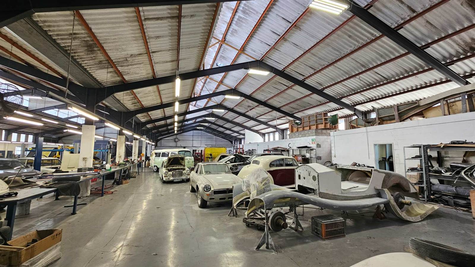 1672  m² Industrial space in Epping photo number 3