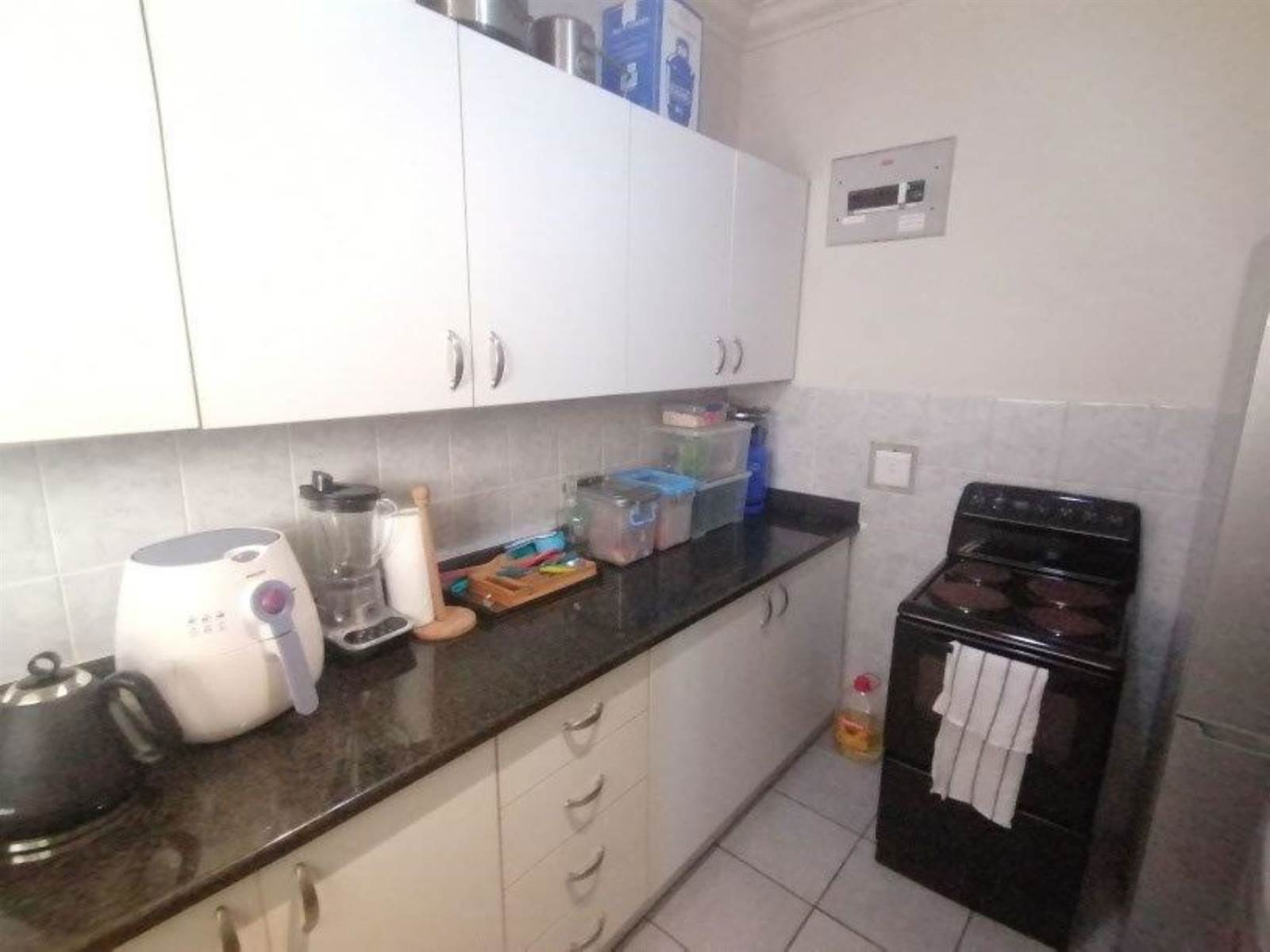 1 Bed Apartment in Durban CBD photo number 5
