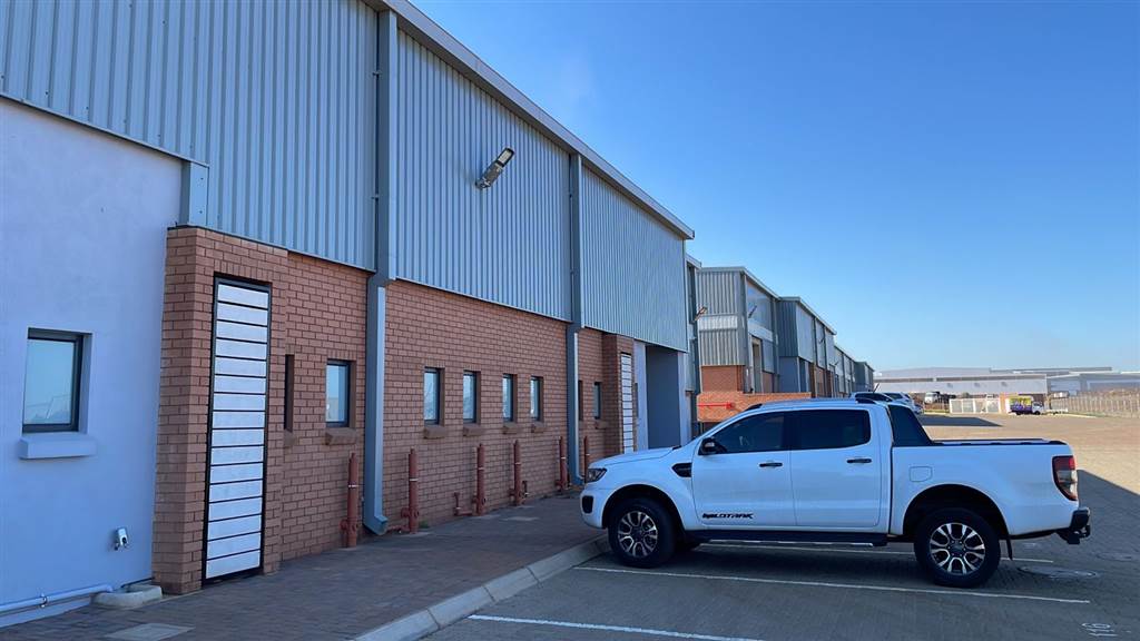 669  m² Industrial space in Olifantsfontein photo number 1