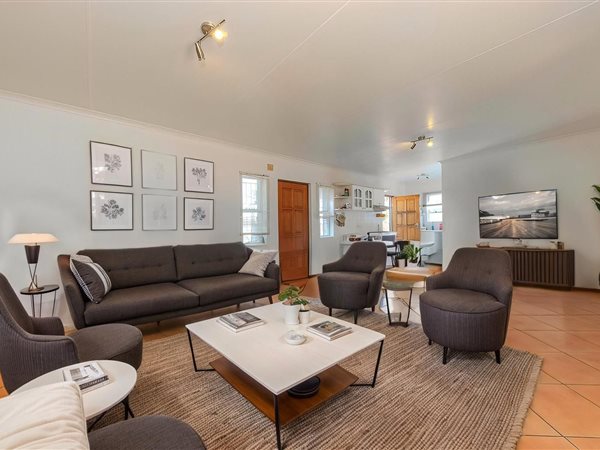 2 Bedroom Townhouse 2 Bedroom Townhouse
