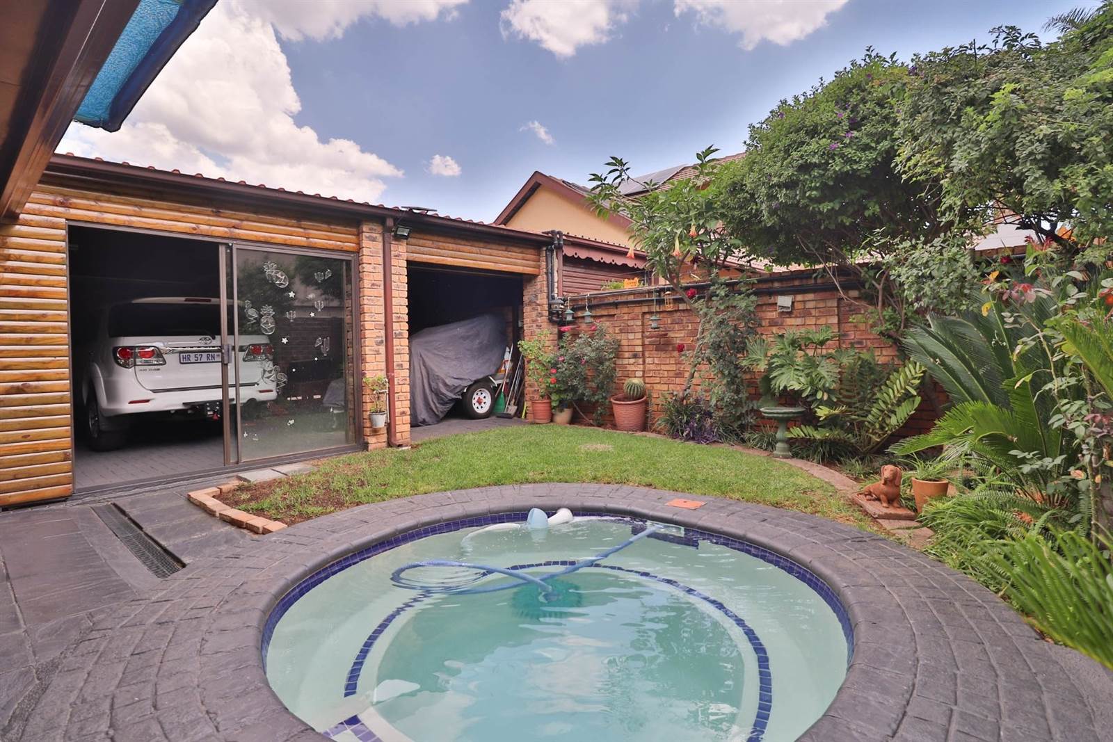 3 Bed House in Glen Marais photo number 11